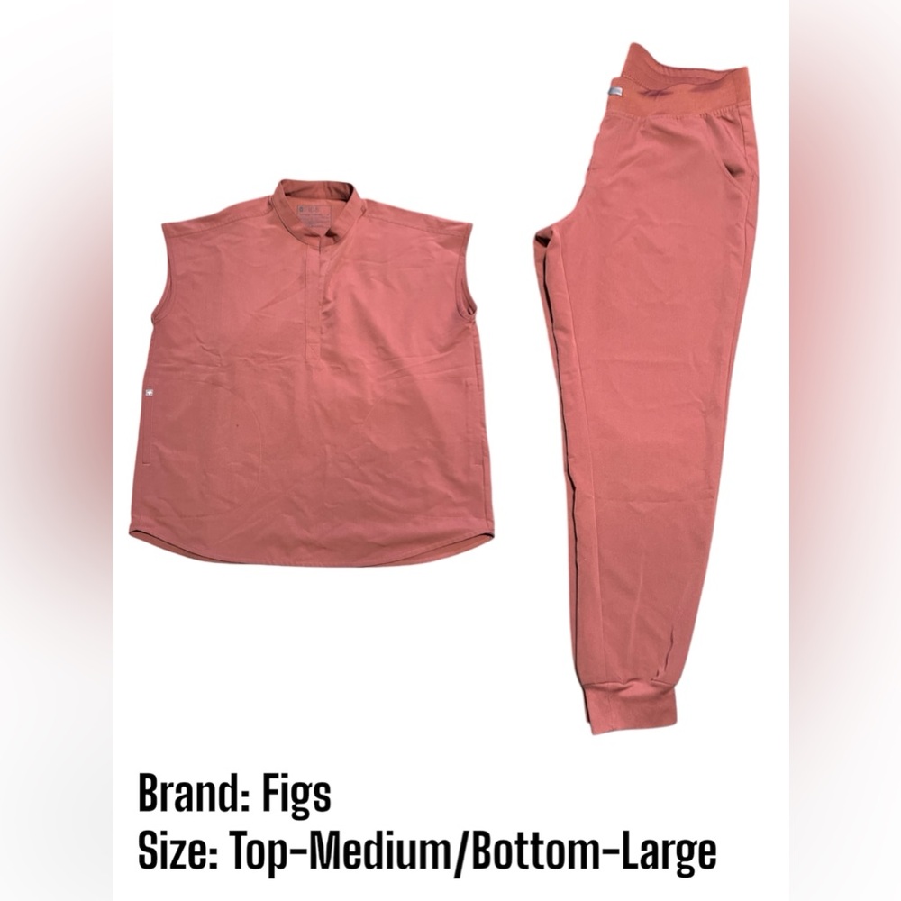 Figs Coral Scrub Set - Medium Top, Large Bottom